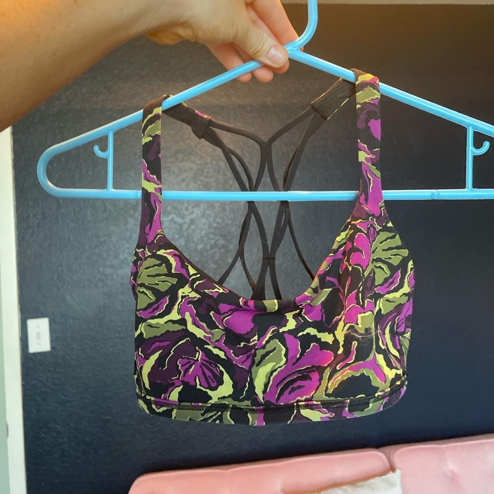 Lululemon Free To Be Light Support Bra